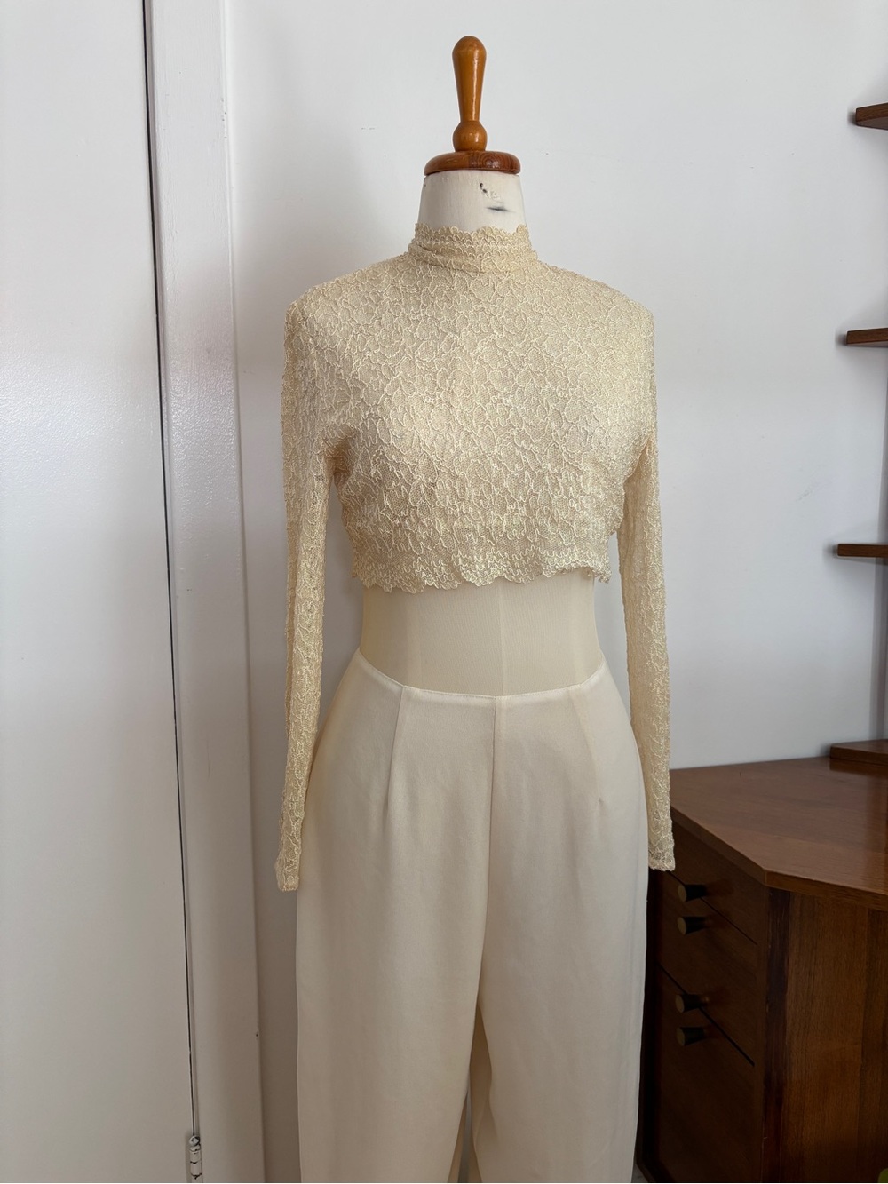 Vintage Joseph Ribkoff Cream Lace Mesh Wide Leg Jumpsuit - Picture 6 of 8